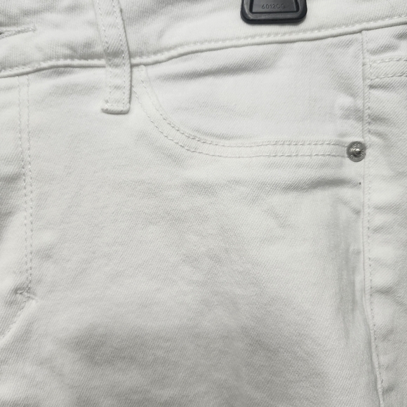 Abercrombie and Fitch women's jeans size 4 white - Picture 3 of 9